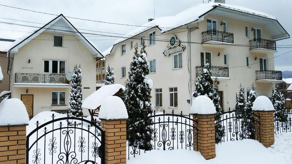 Edelweiss Hotel Polyana  Luaran gambar
